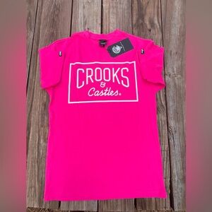 Women's CROOKS & CASTLES Hot Pink Shortsleeved T-Shirt Streetwear NWT